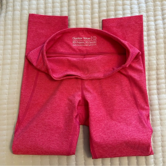NWT, Outdoor Voices 3/4 Warmup Leggings in Flamingo Pink, Size Small - Picture 9 of 12